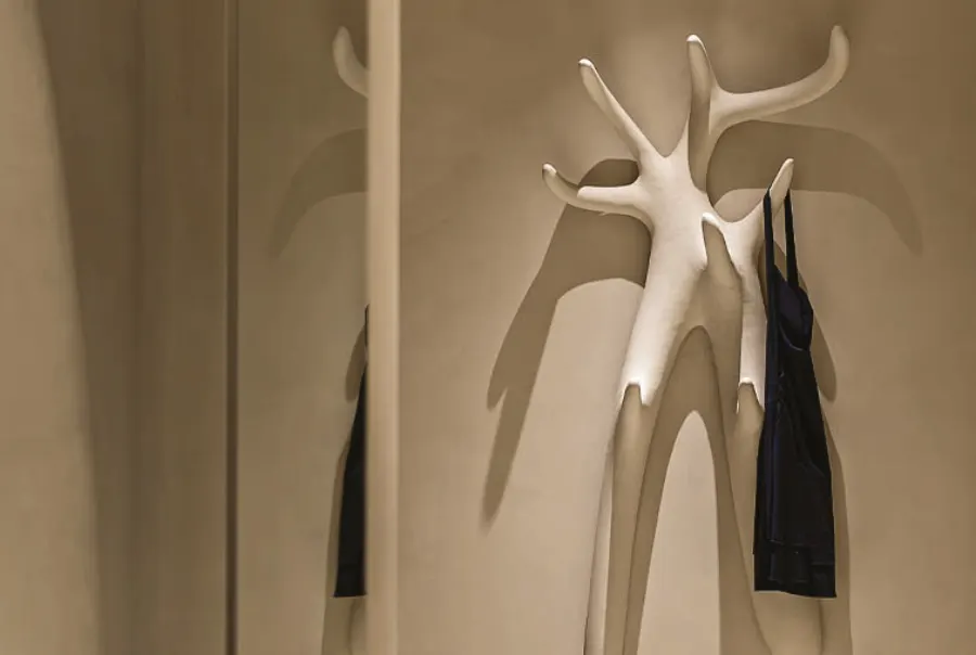 Sculpted antler-form coat stand